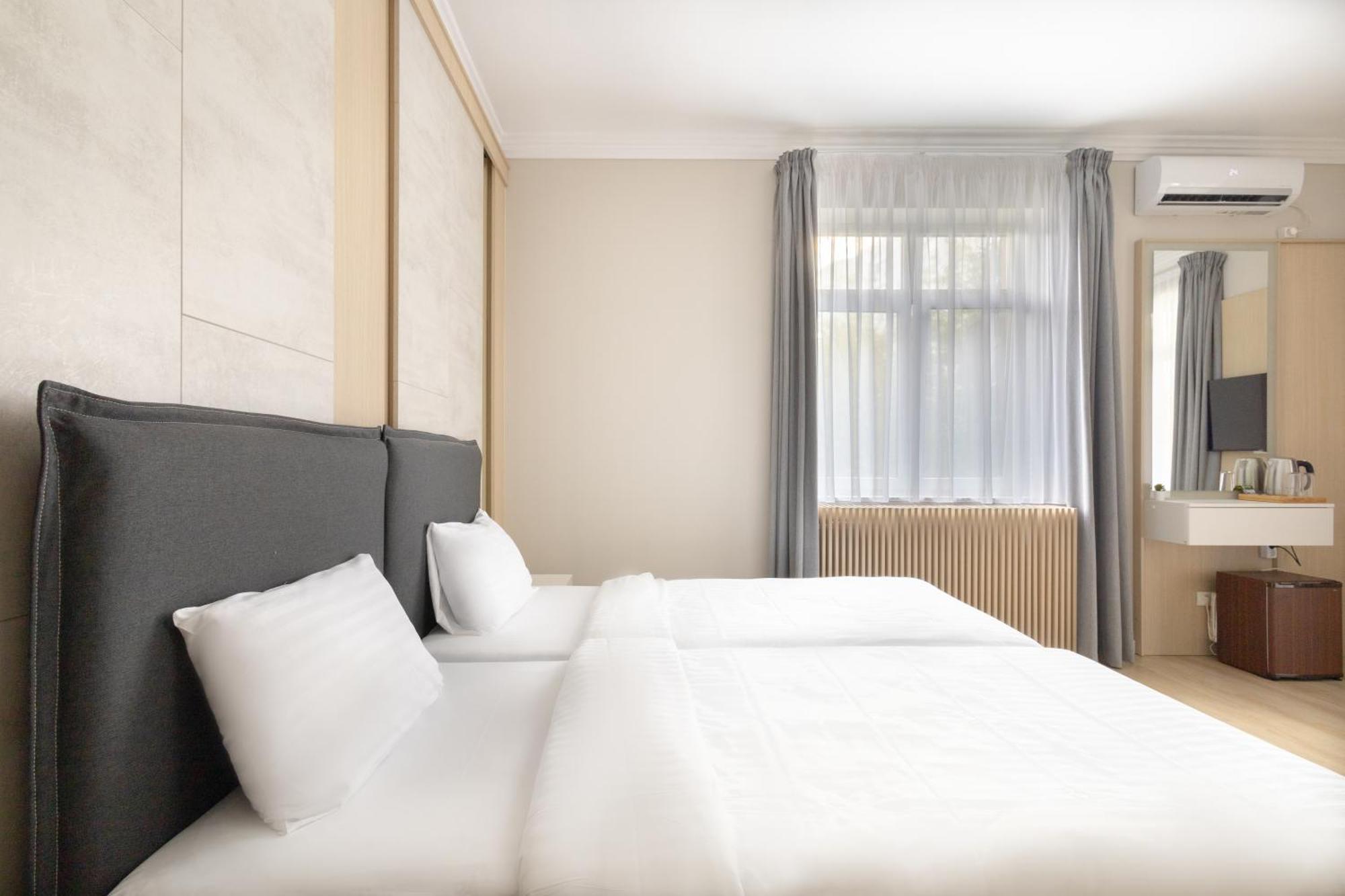 Piccolo Mondo By Citybookings Bucureşti Ngoại thất bức ảnh