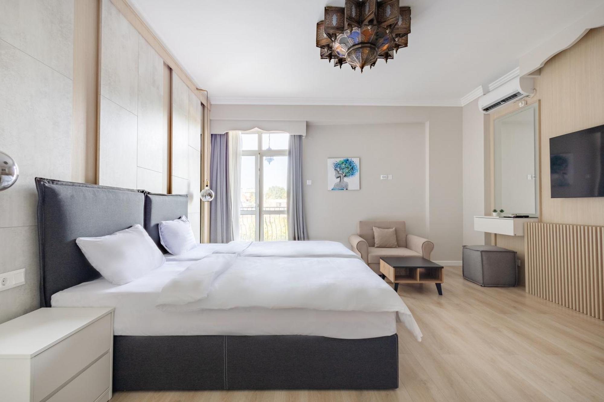 Piccolo Mondo By Citybookings Bucureşti Ngoại thất bức ảnh