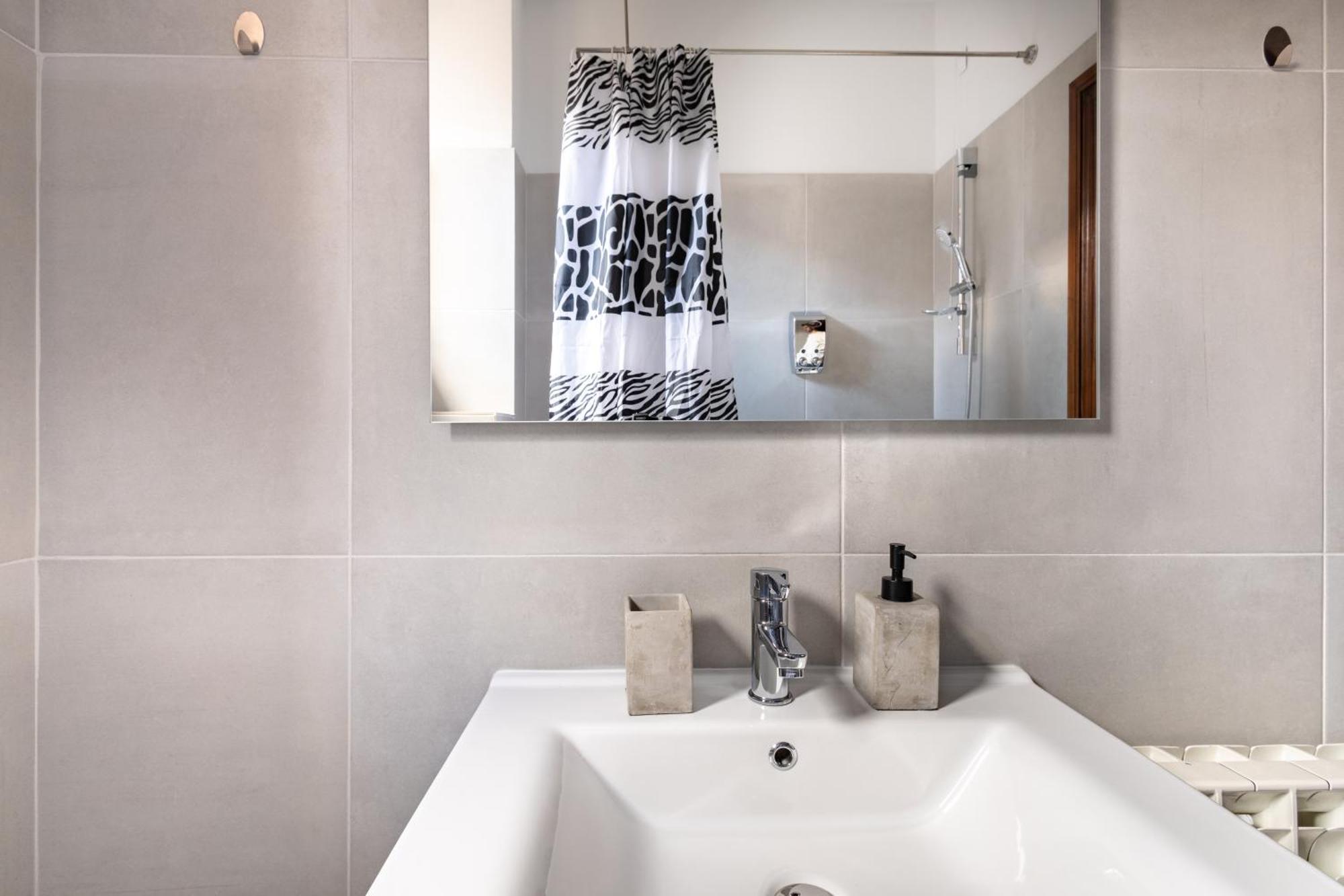 Piccolo Mondo By Citybookings Bucureşti Ngoại thất bức ảnh