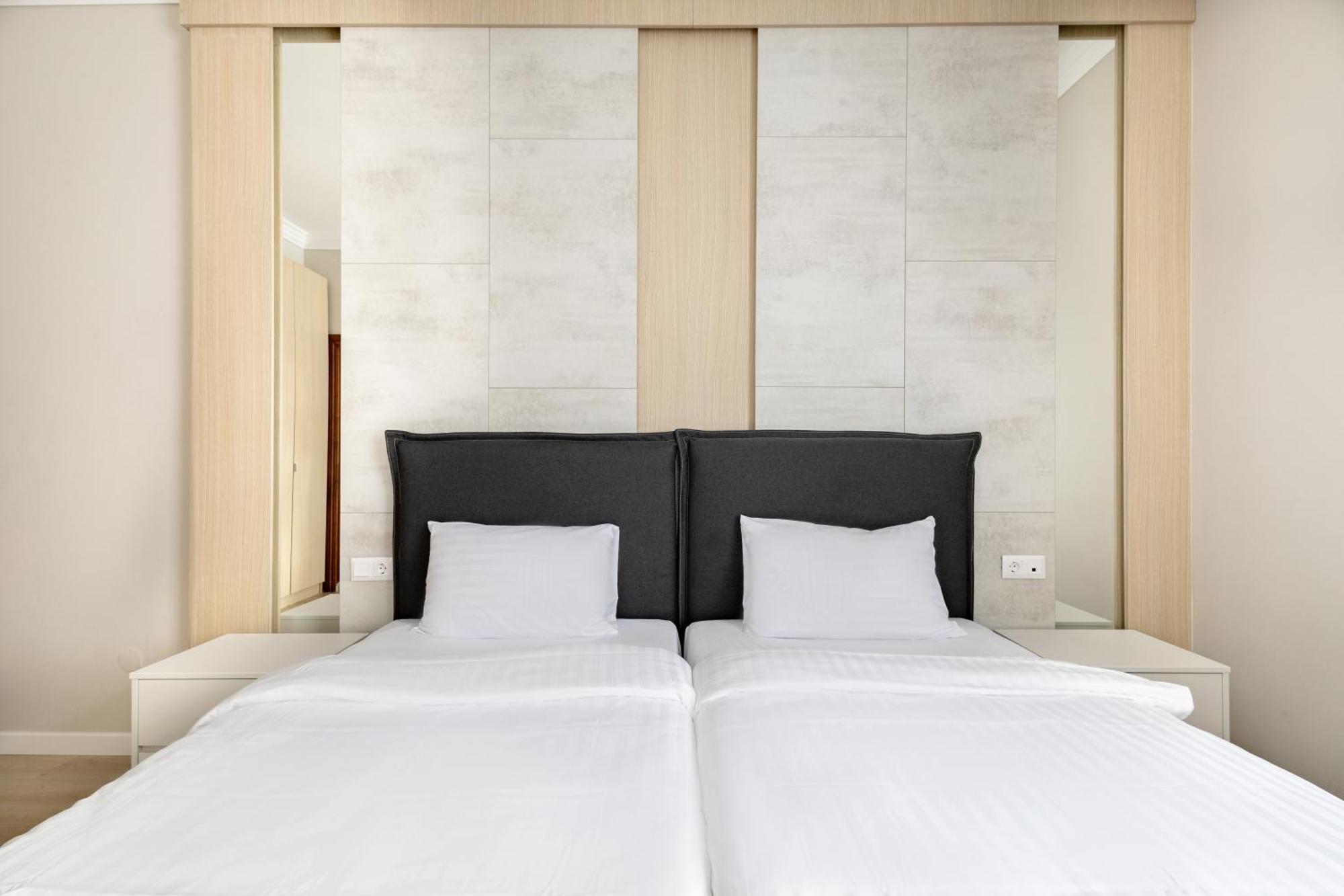 Piccolo Mondo By Citybookings Bucureşti Ngoại thất bức ảnh